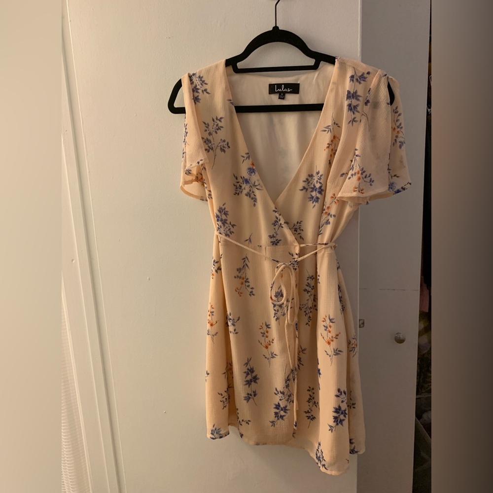 Lulu’s wrap flower dress